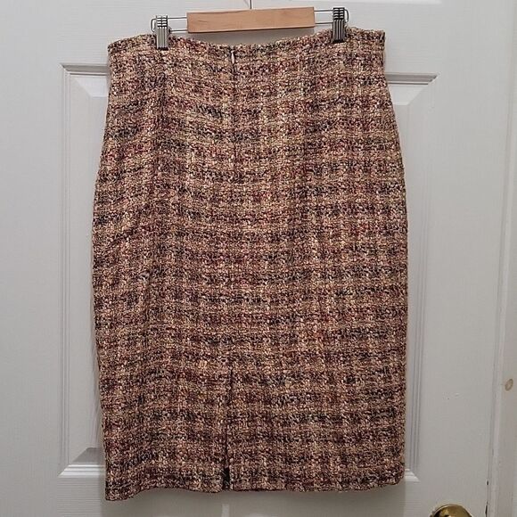 Lafayette 148 Tweed Skirt - Picture 4 of 8